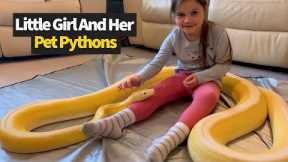 Little Girl And Her Pet Python | Can You Believe This?