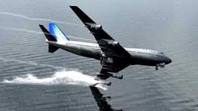 10 Unbelievable Airplane Water Landings