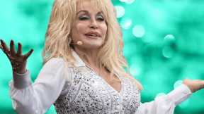 Dolly Parton’s Wardrobe Malfunction Caught on Camera!