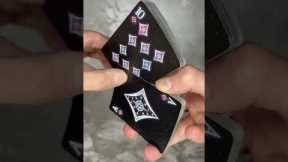 Satisfying! Man spreads deck of cards into a circle