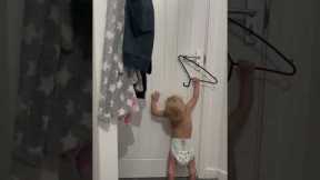 Sneaky toddler makes a slick escape