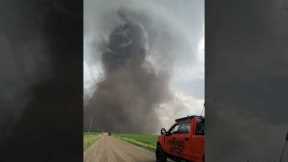 Massive and Terrifying EF4 Tornado hits Alberta, Canada
