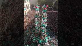 World's First '9 de 9' Human Tower - 500 people!