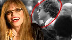 After 40 Years, Carly Simon Reveals Who She Wrote You’re So Vain About