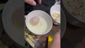 Chinese Woman Finds SUPER Egg