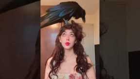 Raven Is Her Personal Hairdresser